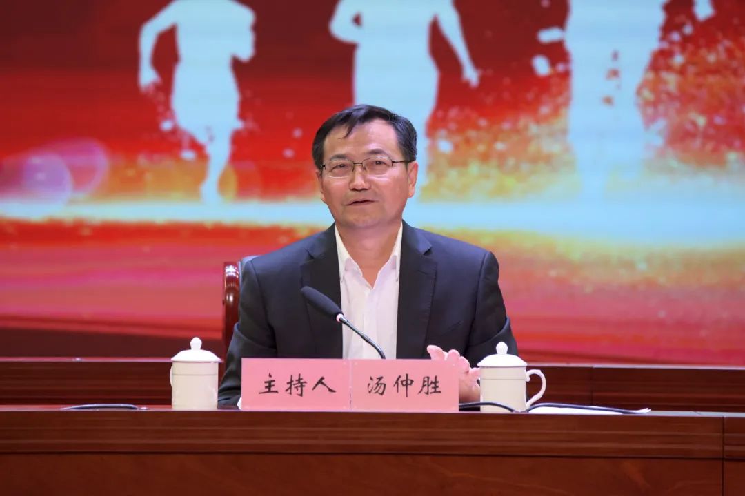 党的二十大代表路丙辉教授应邀来尊龙凯时作专题报告